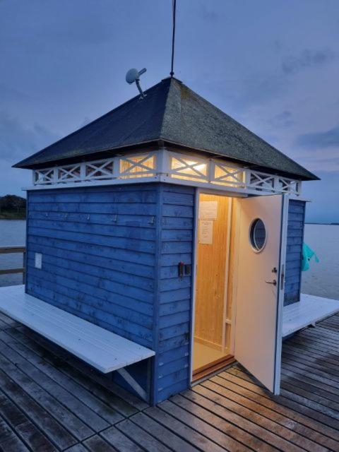 Nakskov Fjord Camping & Cottages Bagian luar foto