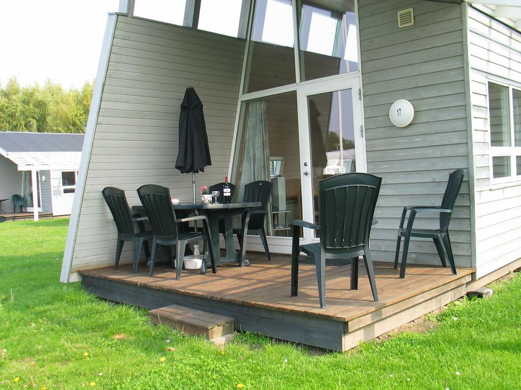 Nakskov Fjord Camping & Cottages Ruang foto